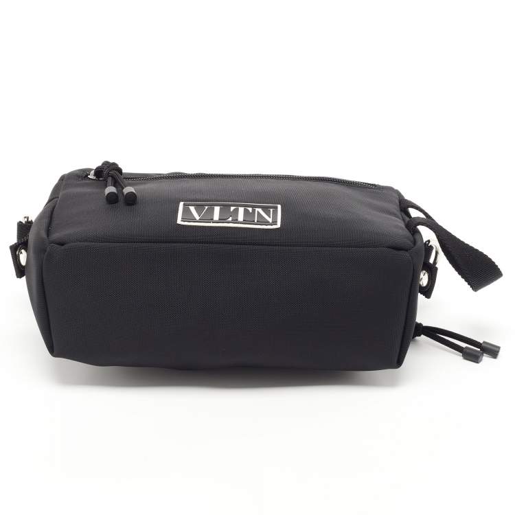 Pre Owned Valentino Black Nylon VLTN Front Pocket Messenger Bag 