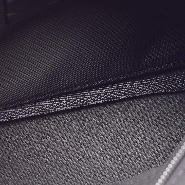 Pre Owned Valentino Black Nylon VLTN Front Pocket Messenger Bag 