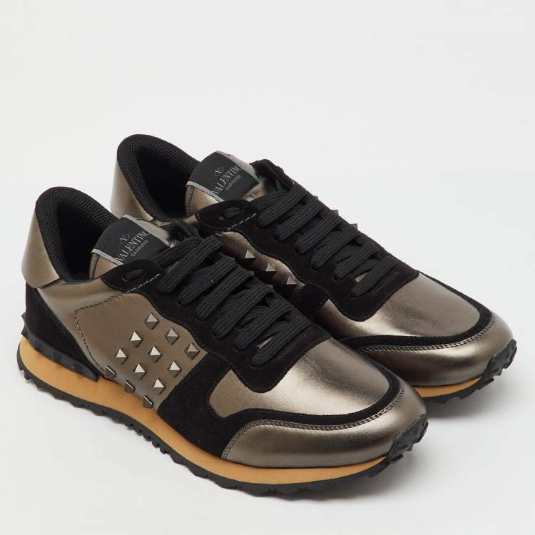 Pre Owned Valentino Black/Metallic Leather and Suede Rockrunner Low Top Sneakers Size 45