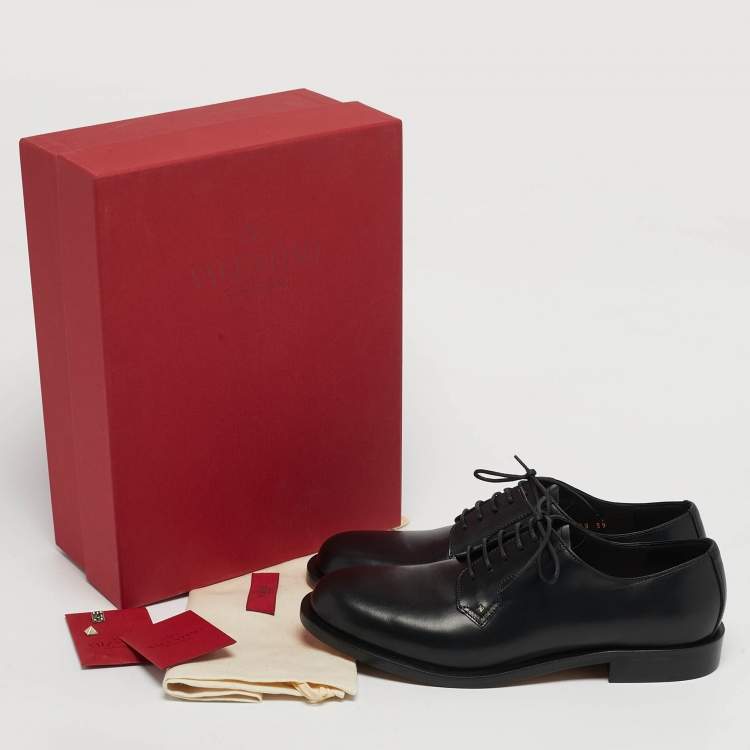 Pre Owned Valentino Size 39 Black Leather Derby