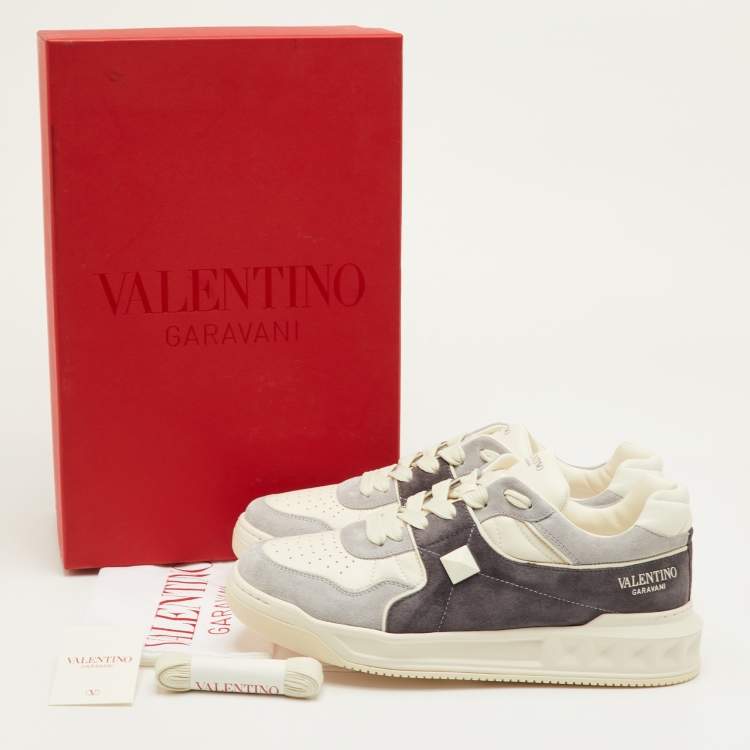 Pre Owned Valentino One Stud XL Size 41.5 Grey/White Suede and Leather Low Top Sneakers