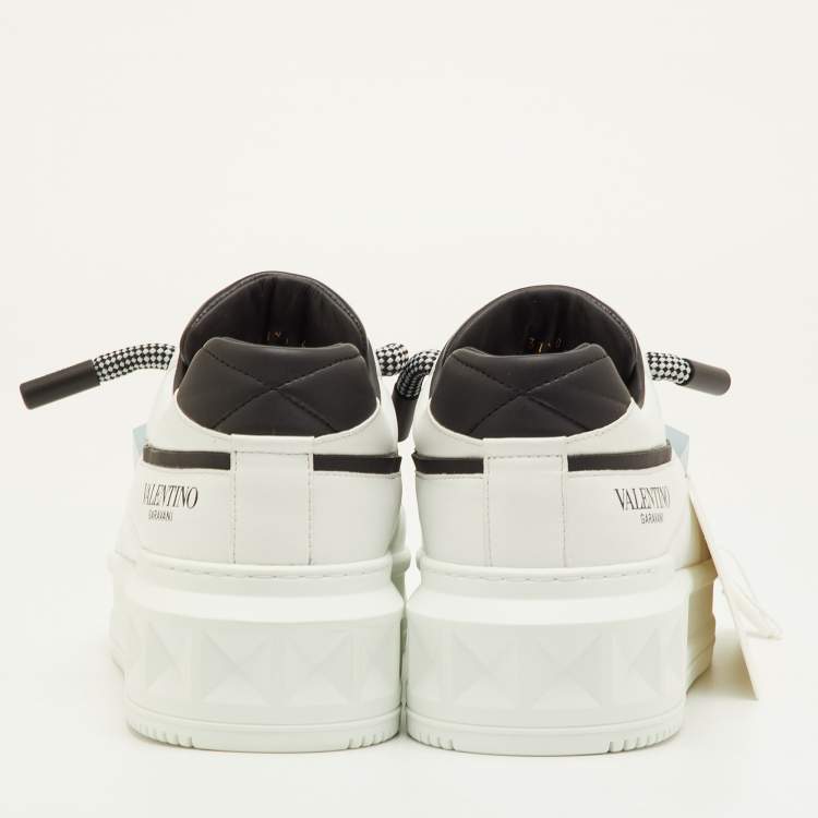 Pre Owned Valentino One Stud XL Size 41.5 White/Pastel Blue Leather Low Top Sneakers