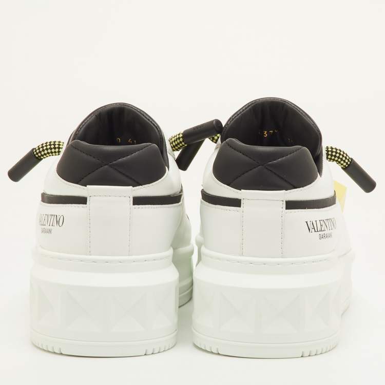 Pre Owned Valentino One Stud XL Size 41.5 White/Light Yellow Leather Low Top Sneakers