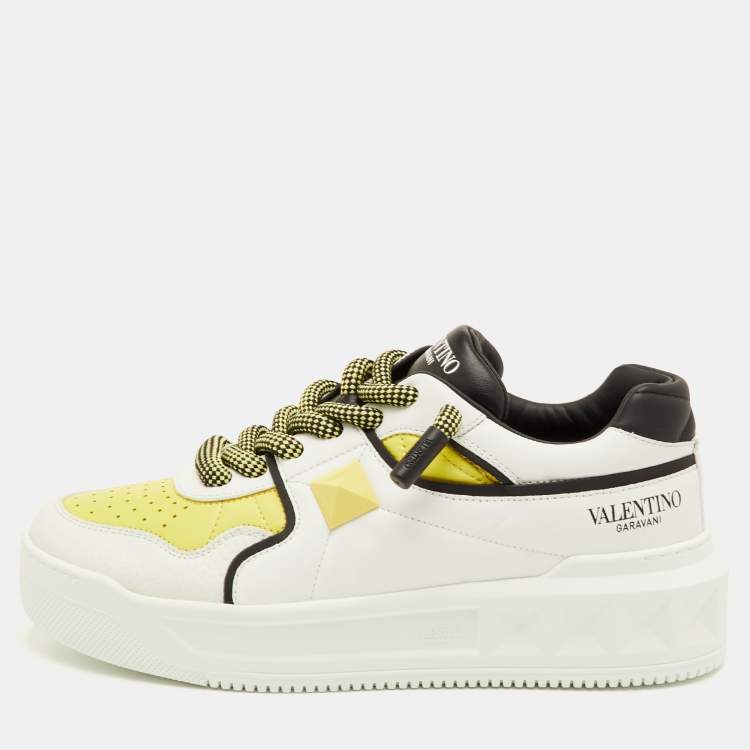 Pre Owned Valentino One Stud XL Size 41.5 White/Light Yellow Leather Low Top Sneakers