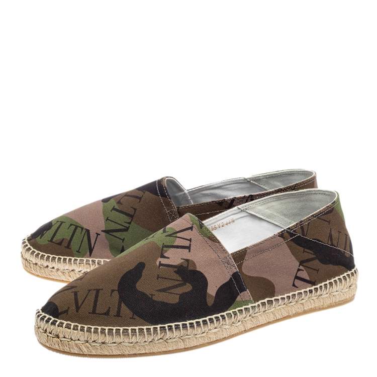 Pre Owned Valentino Camouflage Canvas VLTN Grid Espadrille Flat Sandals Size 44.5