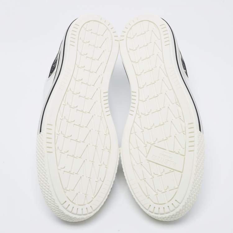 Pre Owned Valentino White Canvas VLTN  Low Top Sneakers Size 42