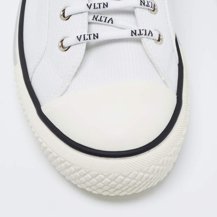 Pre Owned Valentino White Canvas VLTN  Low Top Sneakers Size 42