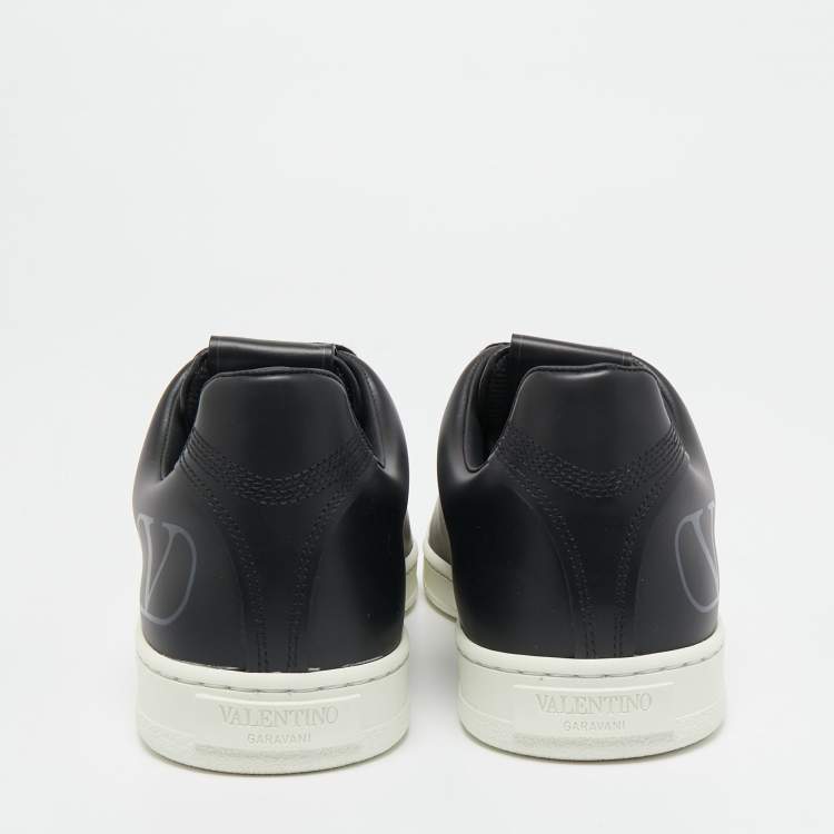 Pre Owned Valentino Black Leather Low Top Sneakers  Size 42.5