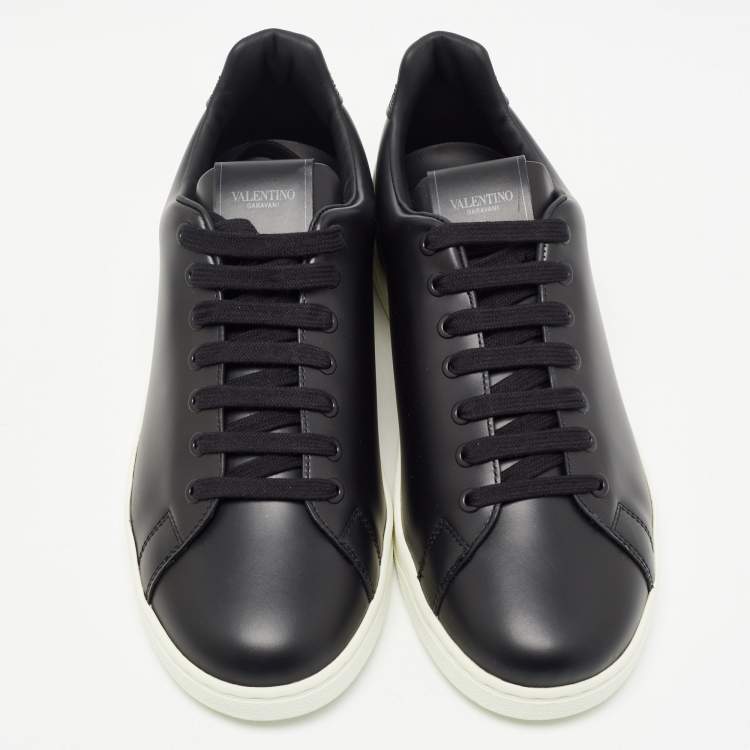 Pre Owned Valentino Black Leather VLogo Low Top Sneakers Size 42 