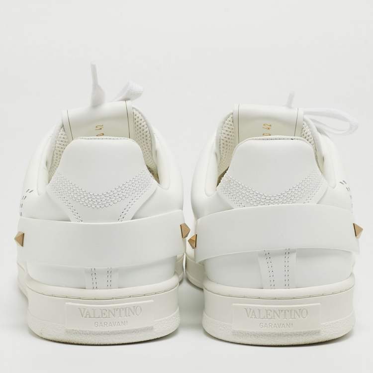 Pre Owned Valentino White Leather Backnet Rockstud Low Top Sneakers Size 42