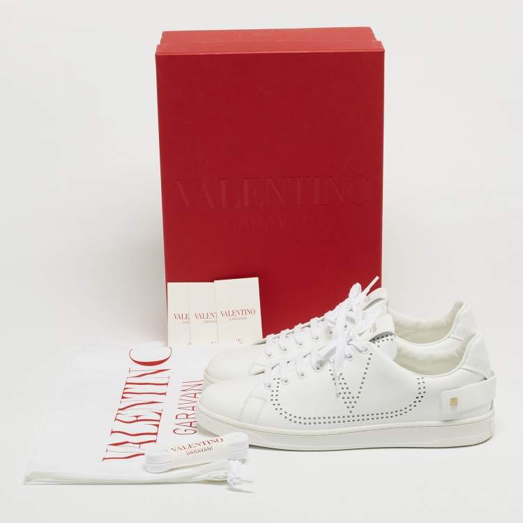 Pre Owned Valentino White Leather Backnet Rockstud Low Top Sneakers Size 42