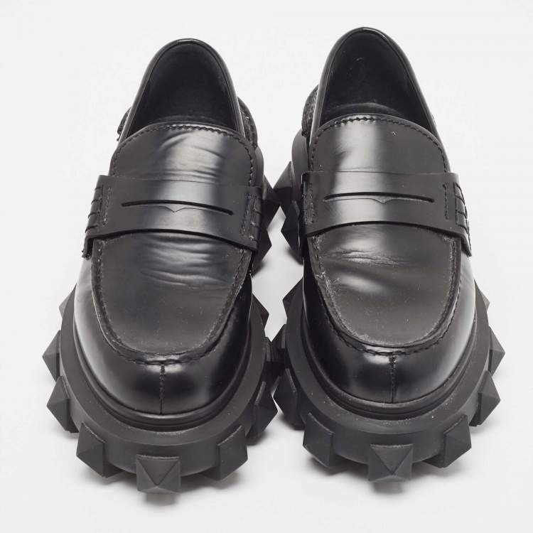 Pre Owned Valentino Garavani Black Leather Trackstud Loafers Size 43