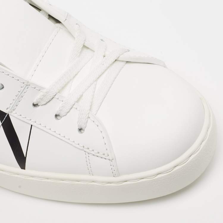 مملوكة مسبقًا Valentino White Leather VLTN Open Sneakers Size 40