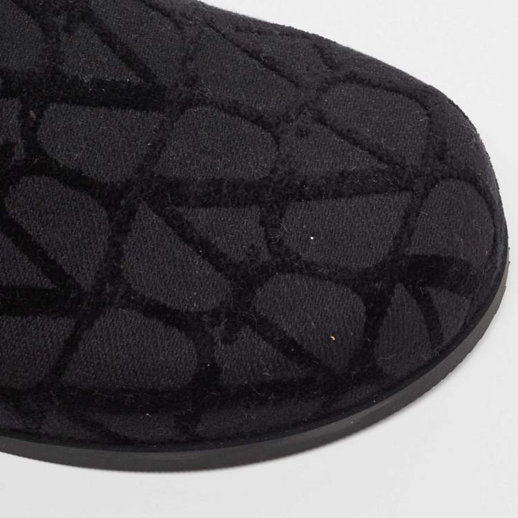 Pre Owned Valentino Garavani Black Fabric and Leather Toile Iconographe VLogo Mules Size 42