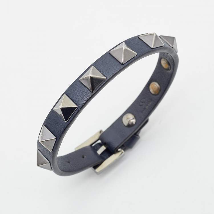 Pre Owned Valentino Navy Blue Leather Rockstud Gunmetal Tone Bracelet