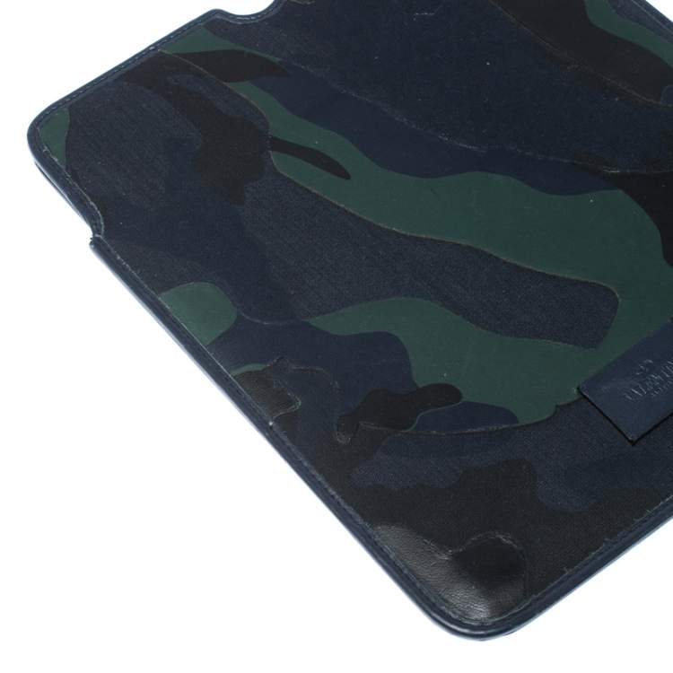 Pre Owned Valentino Camo Leather iPad 2 Case Holder