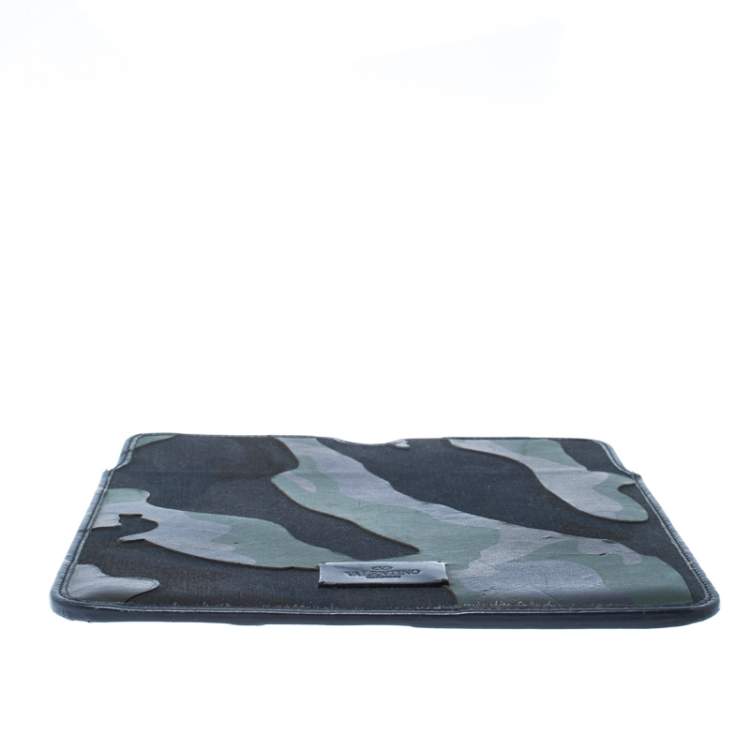 Pre Owned Valentino Camo Leather iPad 2 Case Holder