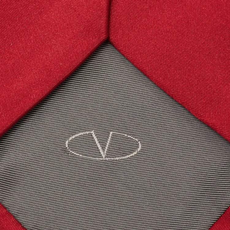 Pre Owned Valentino Red Silk Traditional Tie 