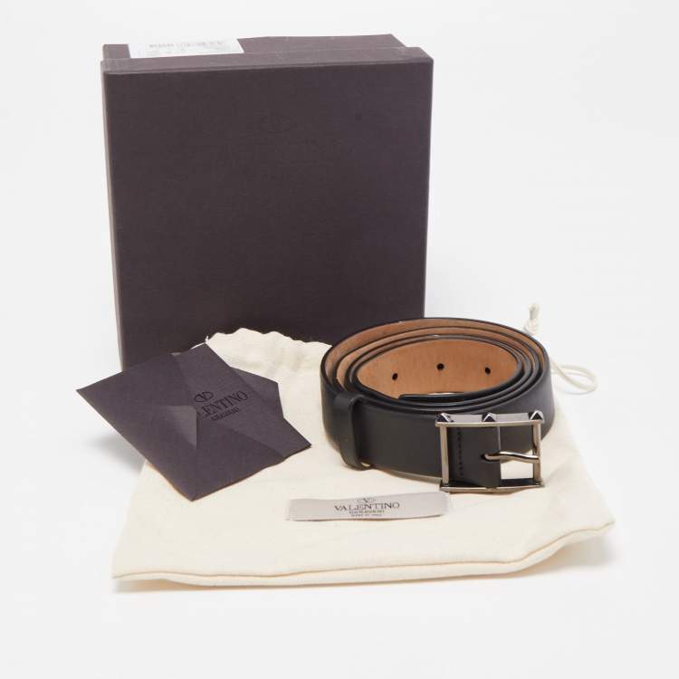 Pre Owned Valentino Black Leather Rockstud Buckle Belt 95CM