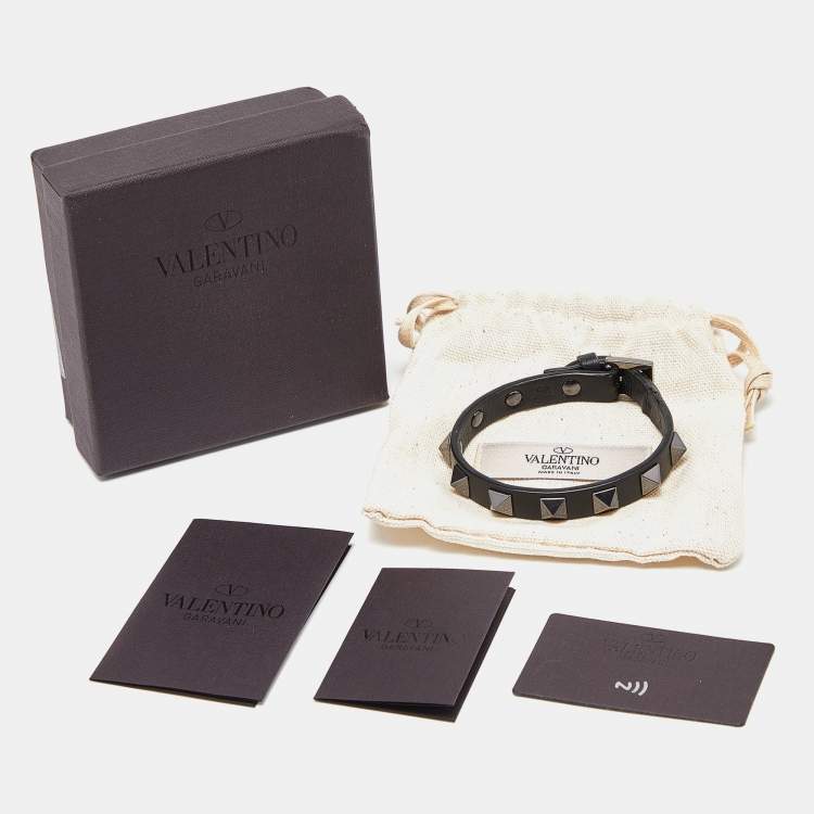 Pre Owned Valentino Black Leather Rockstud Wrap Bracelet