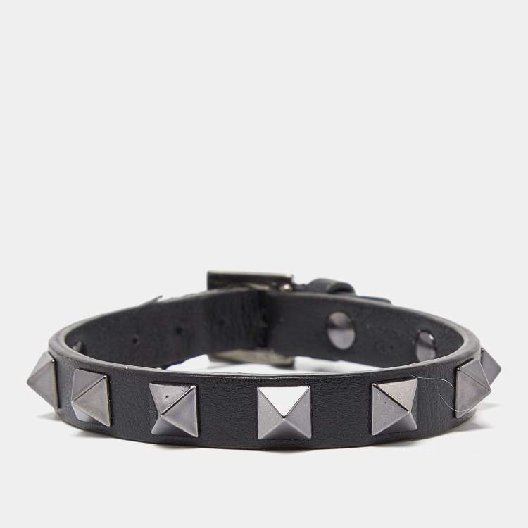 Pre Owned Valentino Black Leather Rockstud Wrap Bracelet