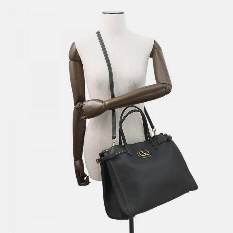 Pre Owned Valentino Garavani Antibes Medium Tote Black Calf Leather Size Medium