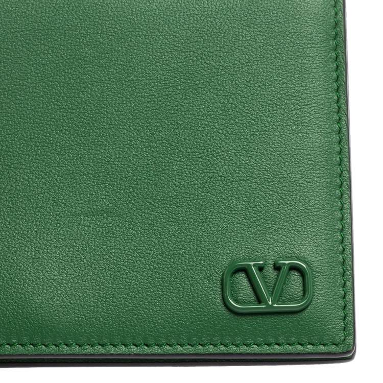 Pre Owned Valentino Green Leather VLogo Bifold Wallet