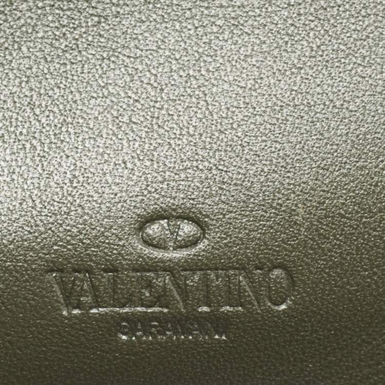 Pre Owned Valentino Olive Green Leather Rockstud Bifold Wallet