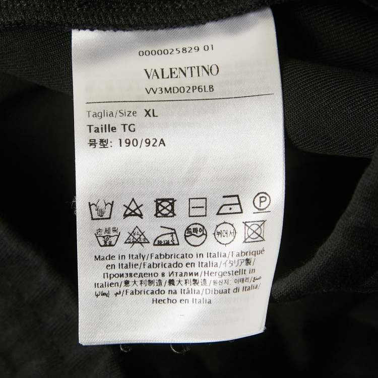 مملوكة مسبقًا Valentino Black Logo Applique Cotton Shorts XL