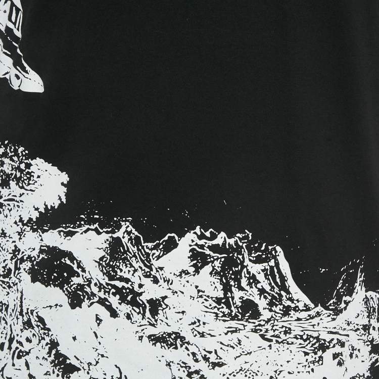 Pre Owned تي شيرت فالنتينو أسود قطن مطبوع تايم ترافلر أندركوفر مقاس متوسط