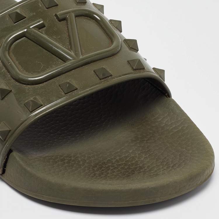 Pre Owned Valentino Olive Green Rubber Escape v logo Flat Slides Size 44
