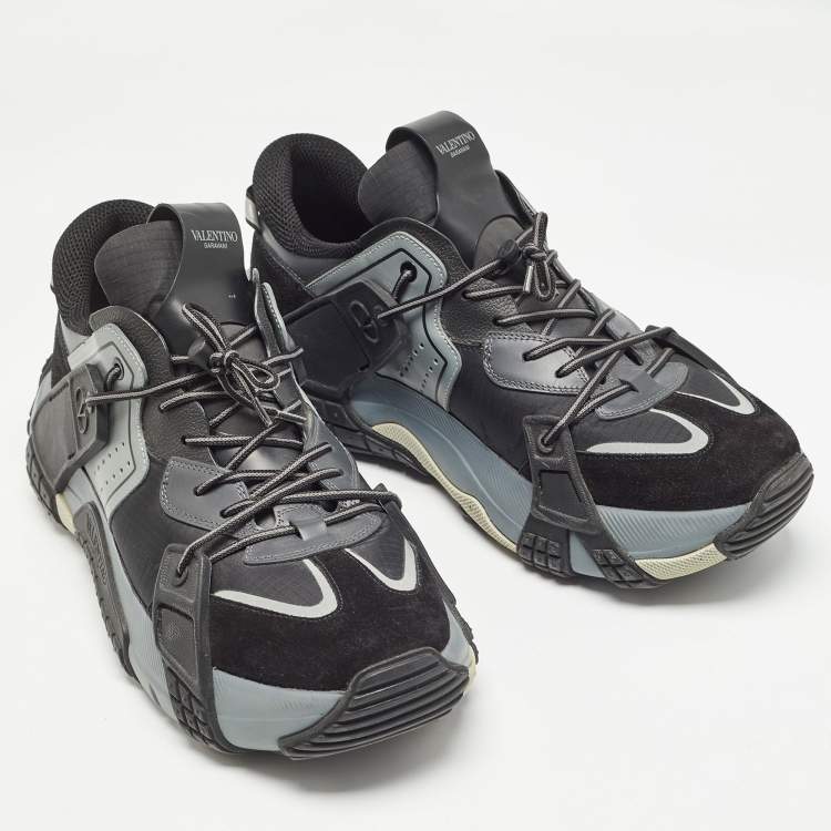Pre Owned Valentino Black/Grey Fabric and Suede VLTN Wod Low Top Sneakers Size 44
