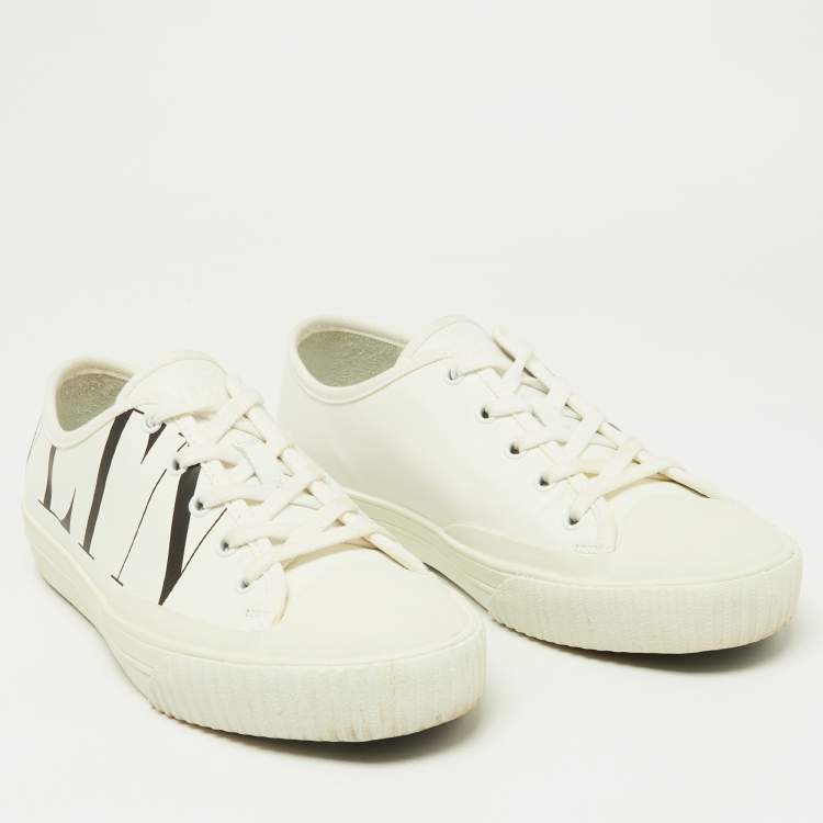 مملوكة مسبقًا Valentino White Leather VLTN Low Top Sneakers Size 40.5