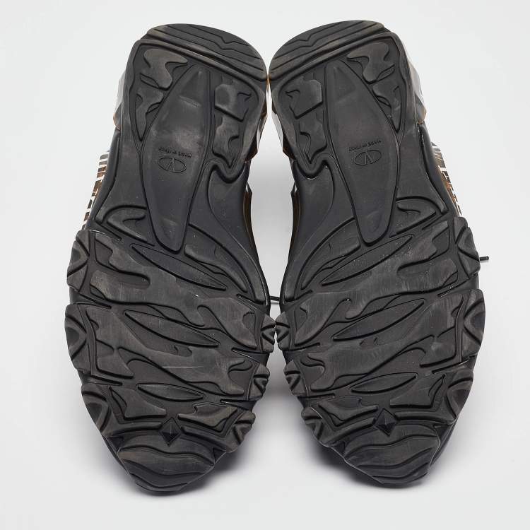 Pre Owned Valentino Black Leather V Logo Dreamers Sneakers Size 43