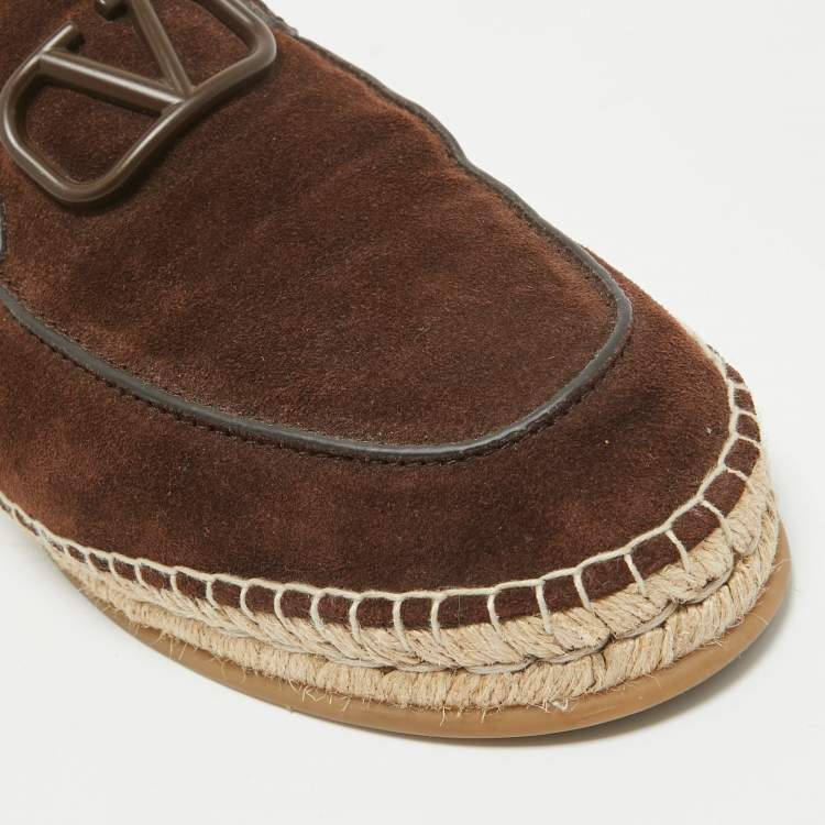 Pre Owned Valentino Brown Suede Escape V logo Loafers Size 44.5