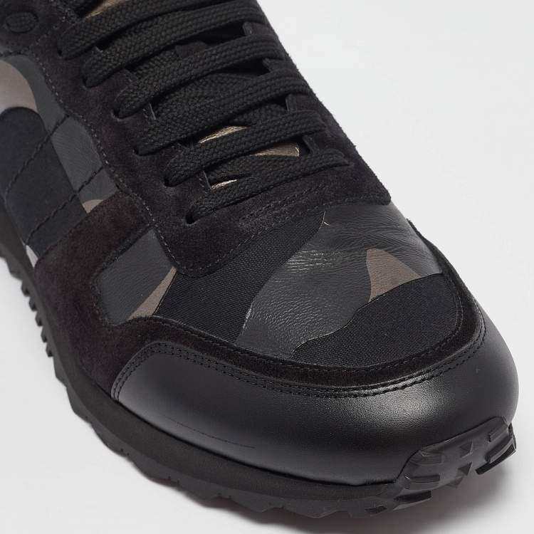 Pre Owned Valentino Black/Metallic Leather and Suede Rockrunner Lace Up Sneakers Size 43