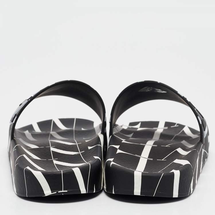 Pre Owned Valentino Black/White Rubber VLTN Pool Slides Size 42