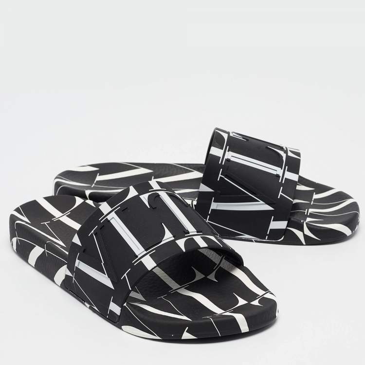 Pre Owned Valentino Black/White Rubber VLTN Pool Slides Size 42
