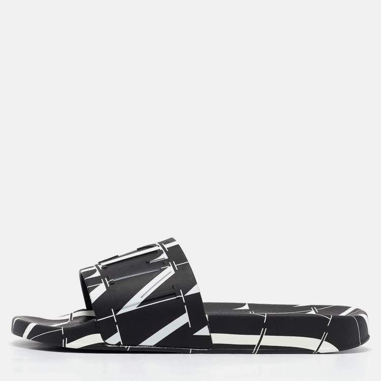 Pre Owned Valentino Black/White Rubber VLTN Pool Slides Size 42