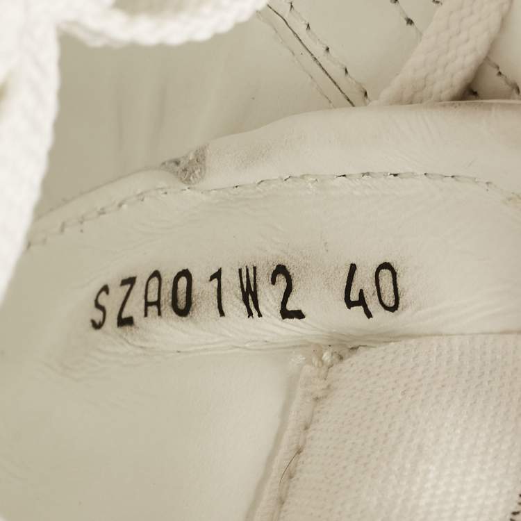 مملوكة مسبقًا Valentino White Leather Rockstud Low Top Sneakers Size 40
