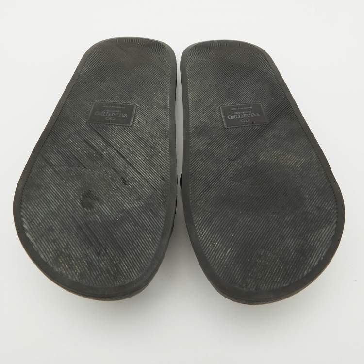 Pre Owned Valentino Black Camo Print Rubber Flat Pool Slides Size 45