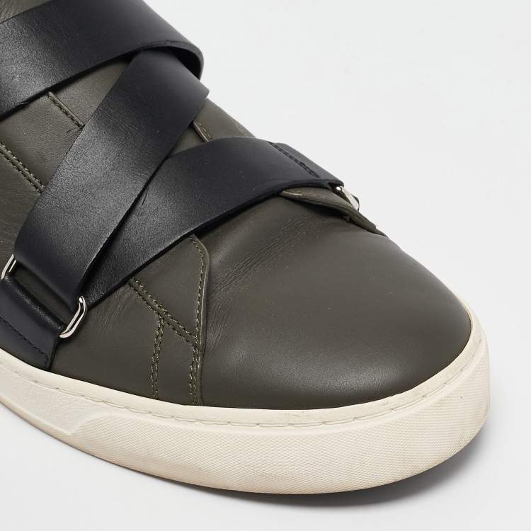 Pre Owned Valentino Green/Black Leather Buckle Strap Rockstud Sneakers Size 44