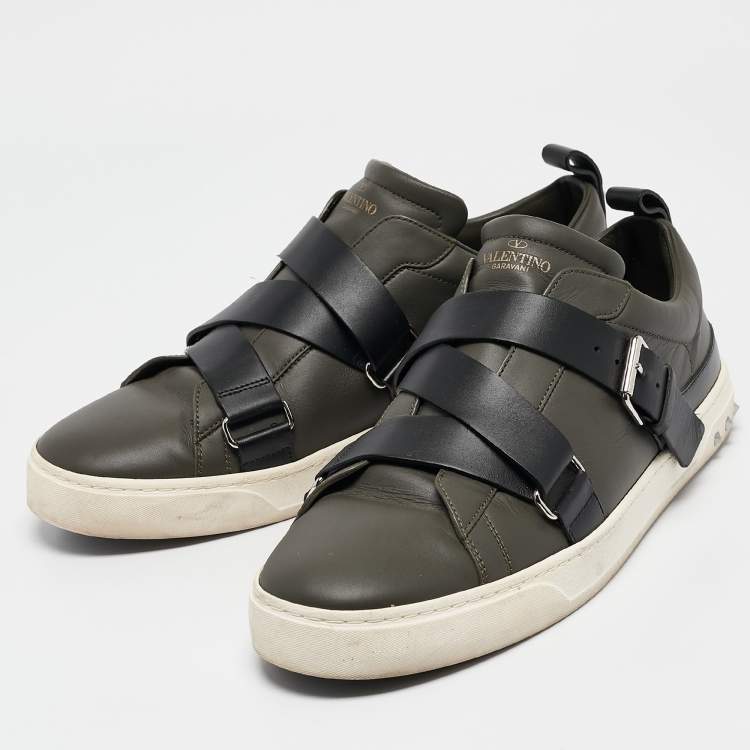 Pre Owned Valentino Green/Black Leather Buckle Strap Rockstud Sneakers Size 44
