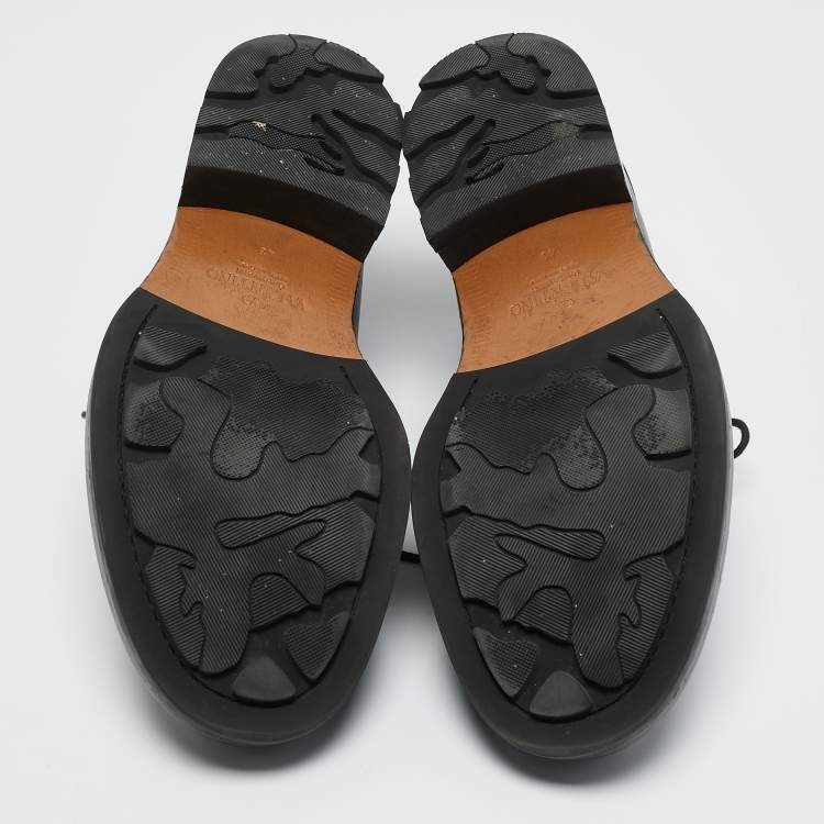Pre Owned Valentino Black Leather Roman Stud Derby Size 43