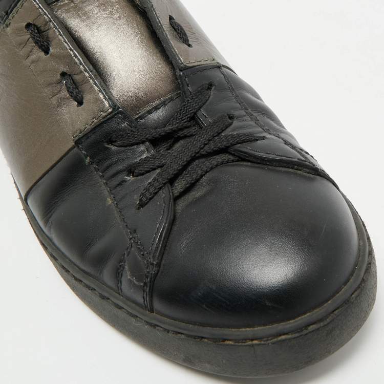 Pre Owned Valentino Black/Metallic Leather Rockstud Lace Low Top Sneakers Size 41