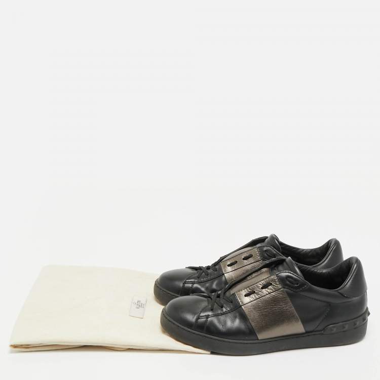 Pre Owned Valentino Black/Metallic Leather Rockstud Lace Low Top Sneakers Size 41