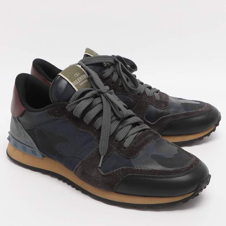مملوكة مسبقًا Valentino Rockrunner Size 41 Blue Camouflage Canvas and Suede Low Top Sneakers