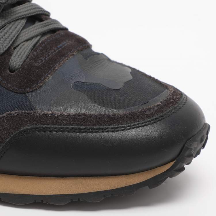 مملوكة مسبقًا Valentino Rockrunner Size 41 Blue Camouflage Canvas and Suede Low Top Sneakers