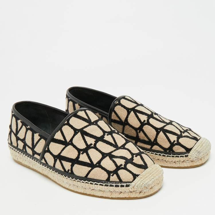 مملوكة مسبقًا Valentino Iconographe Size 45 Beige/Black Canvas and Leather Slip On Espadrille