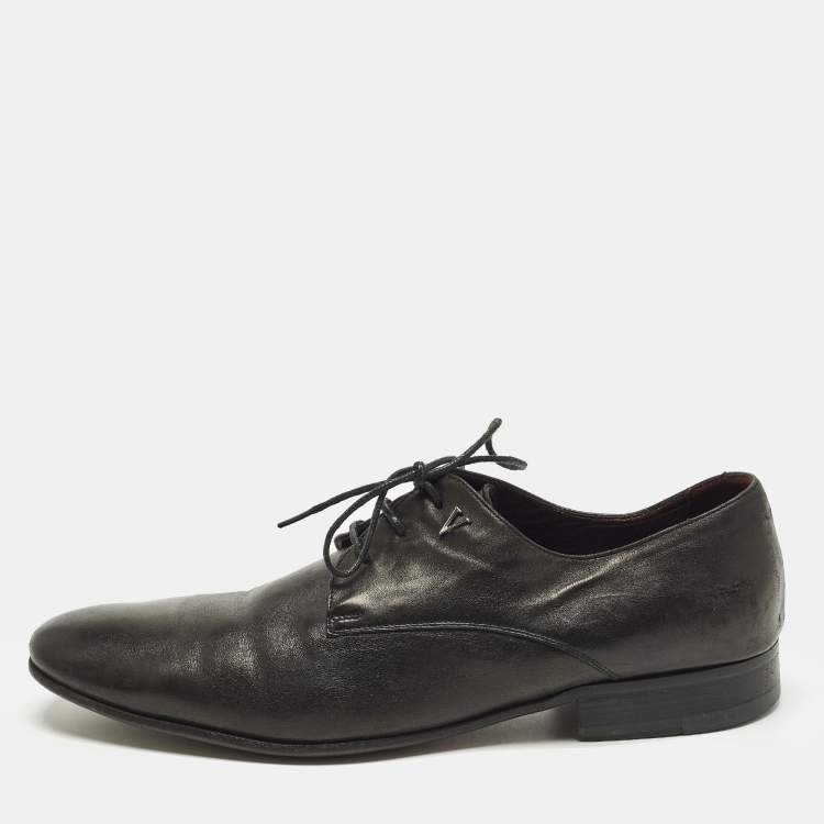 مملوكة مسبقًا Valentino Size 41.5 Black Leather Derby